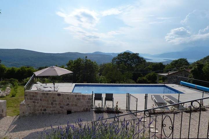 Maison de vacances pour 12 personnes, avec jardin ainsi que piscine et terrasse - 1