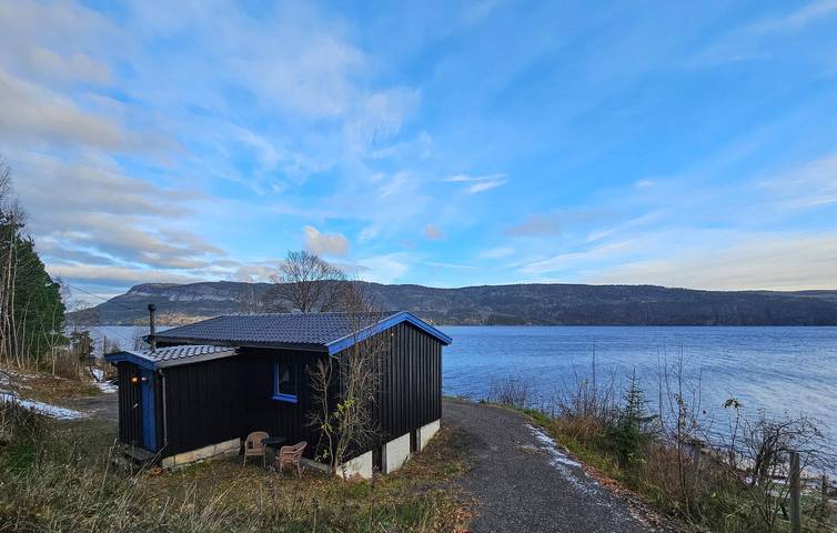 Ferienhaus für 6 Personen, mit Ausblick und Seeblick sowie Terrasse und Garten, mit Haustier - 1