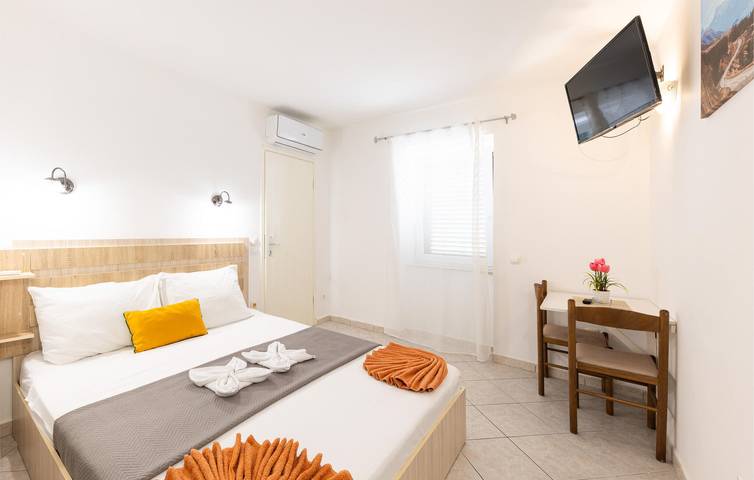 Ferienwohnung für 2 Personen, mit Garten und Terrasse, mit Haustier in Baska Voda - 3