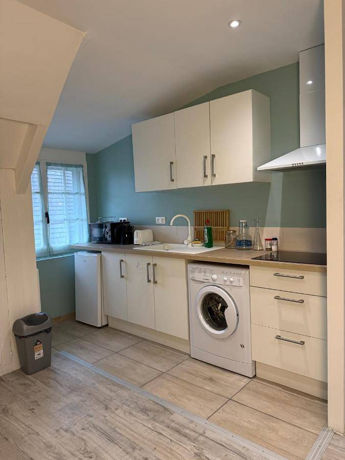 Appartement entier, Two-Bedroom Apartment in Boussac, Région de Guéret