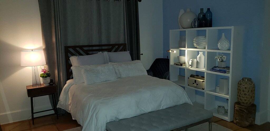 Modern Cottage • 2Br/2Ba, King Suite + Bunk/Den, Garden, 5 Min to Miami Beach! in Miami, Florida