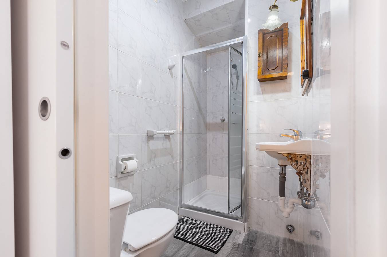 Appartamento intero, Appartamento 'Doble Con Baño Privato' con Wi-Fi e Aria Condizionata in Casco Antiguo, Siviglia