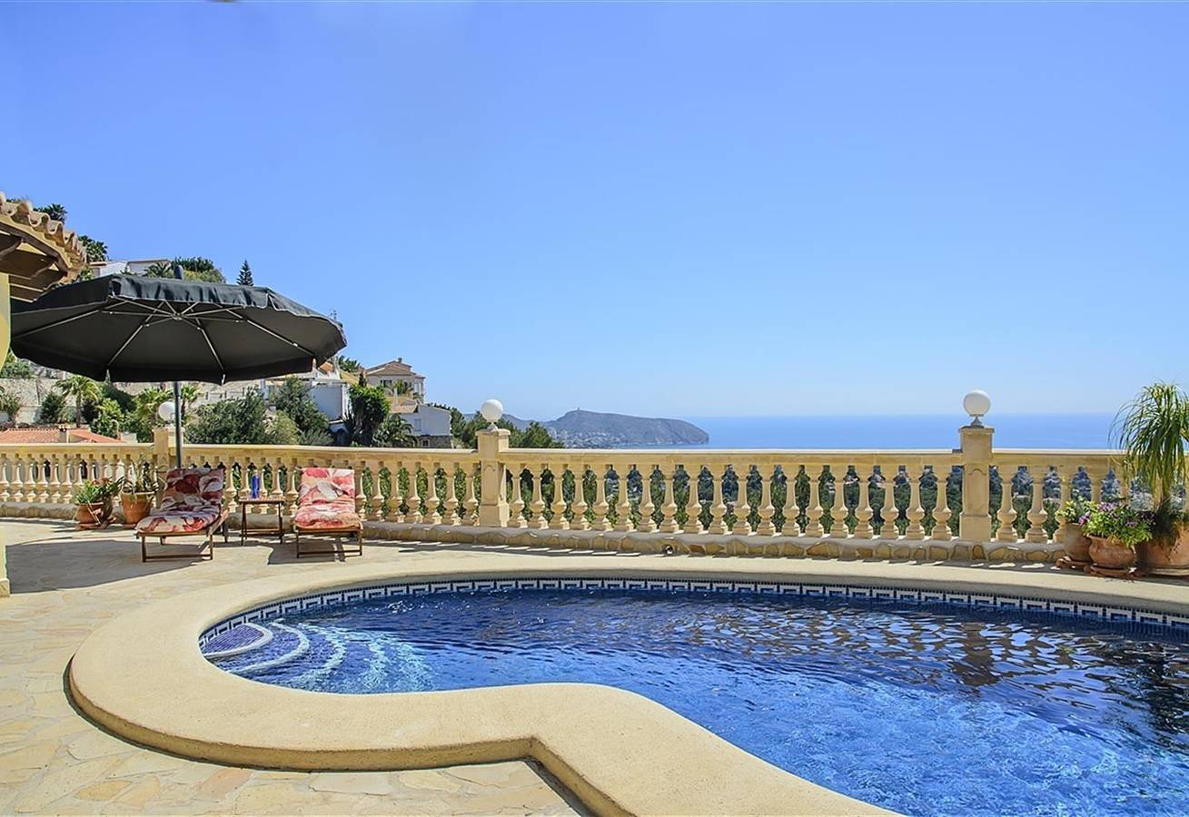 Villa 'La Vista' with Sea View, Wi-Fi and Air Conditioning in Benimeit, Teulada (Spain)