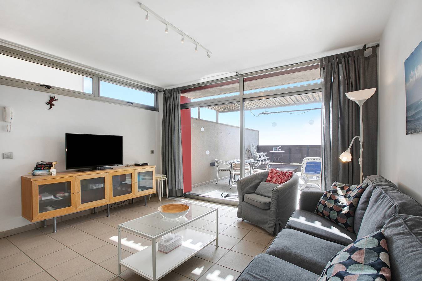 Apartamento entero, Apartamento de vacaciones 'Casa Médano 25 By Médano Rentals' con vistas al mar, terraza y Wi-Fi in Playa el Médano, Granadilla de Abona