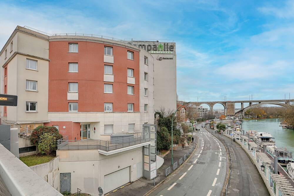 Entire apartment, Studio moderne à 30 min du centre de Paris en Rer in Nogent-sur-Marne, Val-de-Marne
