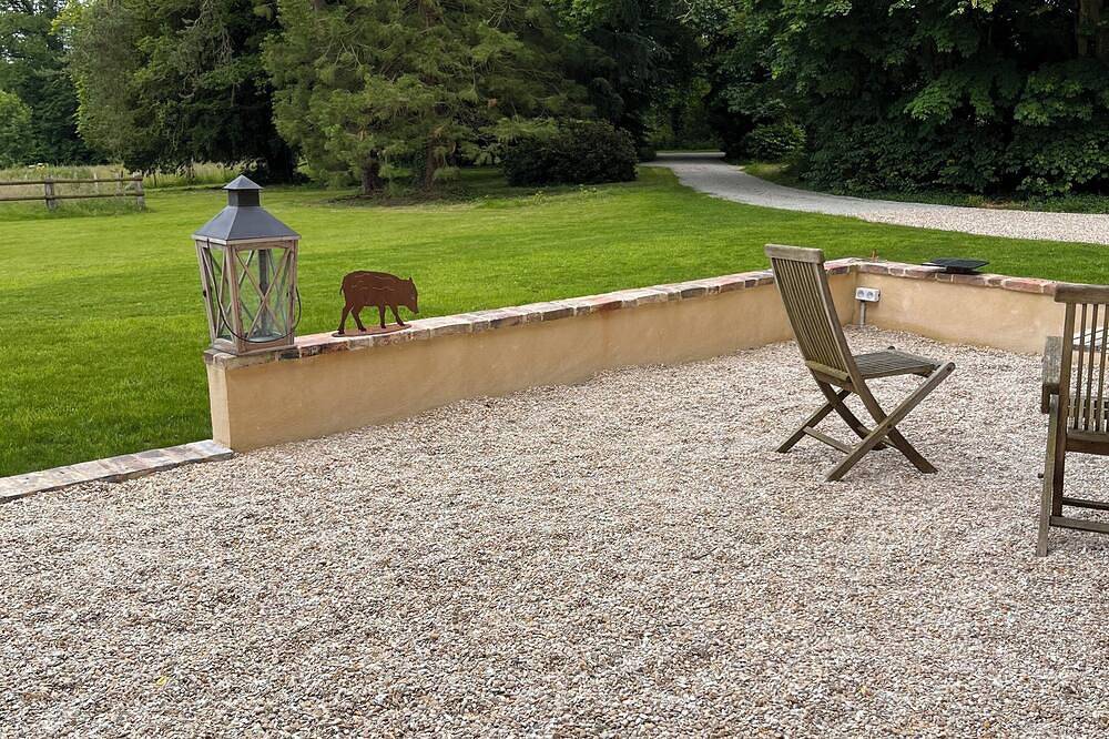 Chateau in the heart of the Perche countryside in Longny-les-Villages, Parc naturel régional du Perche