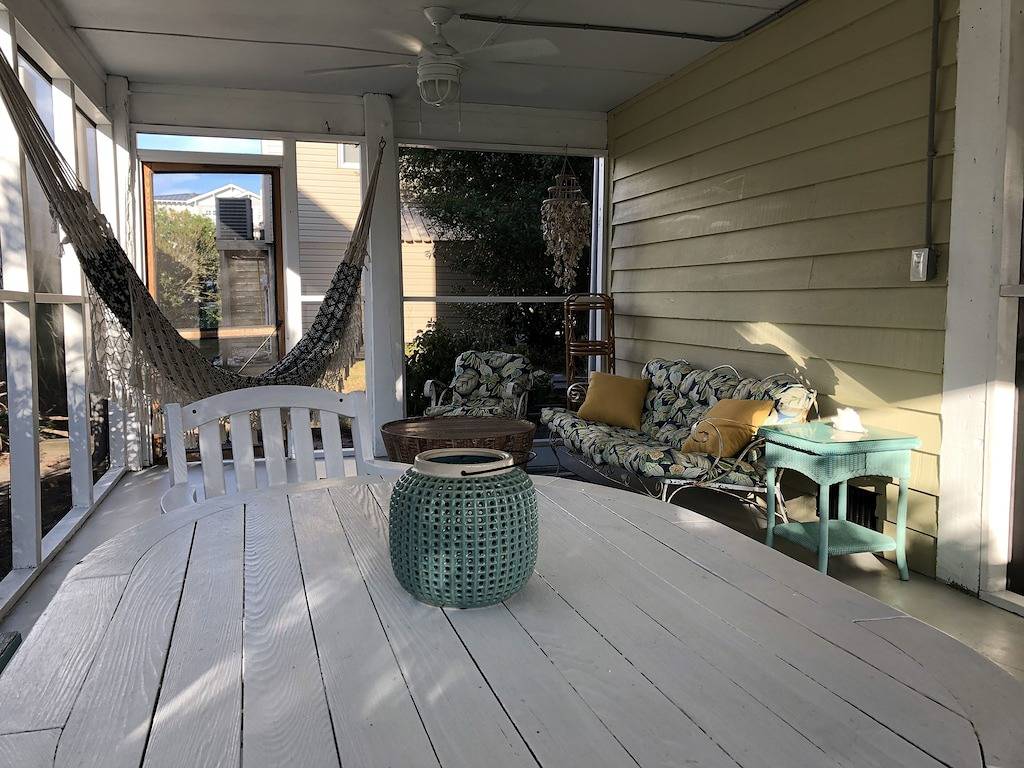 Pelican Hub, ein Strandhaus im wunderschönen Sunset Beach, nur einen kurzen Spaziergang vom Strand entfernt in Sunset Beach (NC), Brunswick County