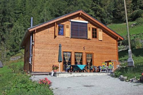 Hütte für 8 Personen, mit Garten und Sauna sowie Terrasse im Wallis - 3