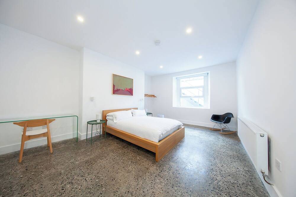 Entire apartment, Stunning and modern 2 bedroom in Stoneybatter in Dublin, County Dublin