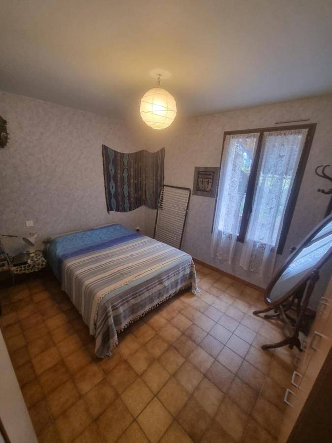 Location de vacances pour 5 personnes, avec jardin et terrasse à Le Chaffaut-Saint-Jurson - 4