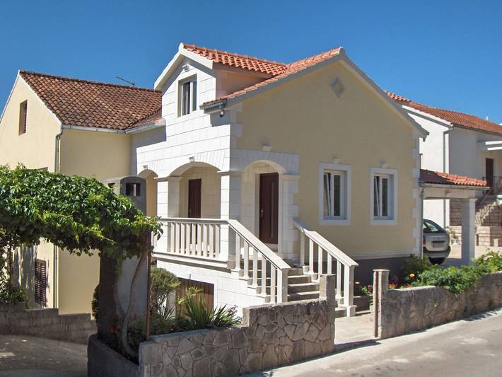 Ganze Wohnung, Wohnung in Stari Grad mit privatem Balkon in Stari Grad, Hvar