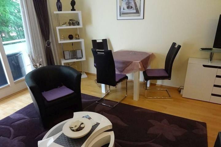 Ferienwohnung für 3 Personen, mit Balkon in Warnemünde - 2