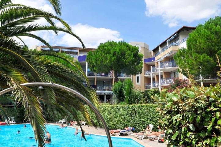 Appart’hôtel pour 2 personnes, avec vue et piscine ainsi que jardin et bassin pour enfant, animaux acceptés à Balaruc-les-Bains