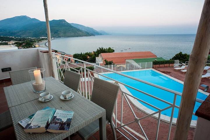 Apartamento de vacaciones para 6 personas, con balcón y piscina - 1