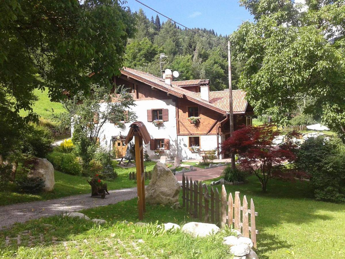Double Room in Sant'Antonio di Mavignola, Alpi dell'Adamello e della Presanella