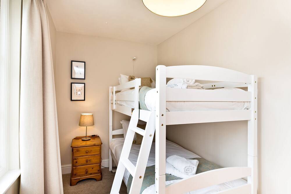 Entire apartment, The Farmhouse | Near Carsington Reservoir in Brassington, Derbyshire
