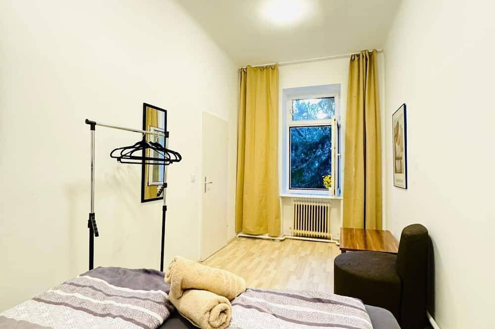 Ganze Wohnung, Cozy Private Room | Shared Flat Near Fac Platz in Floridsdorf, Wien