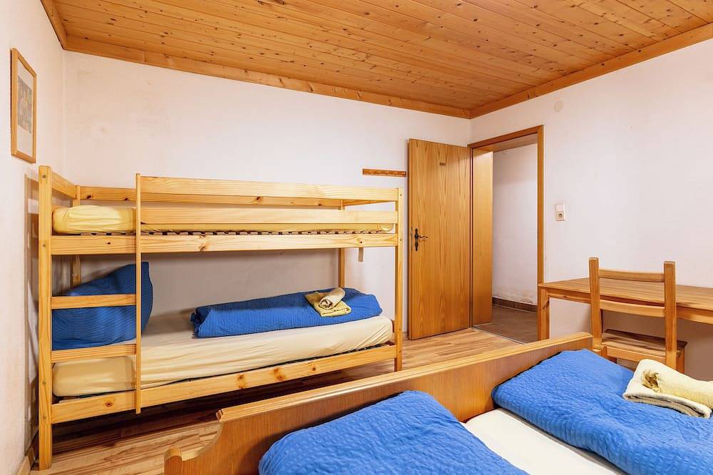 Großzügiges Gruppenhaus zur Alleinbewohnung in Huben, Längenfeld