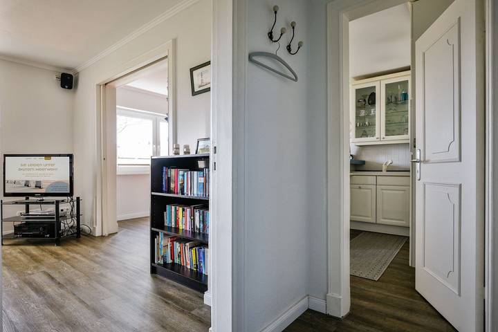 Ganze Wohnung, Helle zwei Zimmer Wohnung mit Balkon in ruhiger Lage von Hörnum. in Hörnum, Sylt