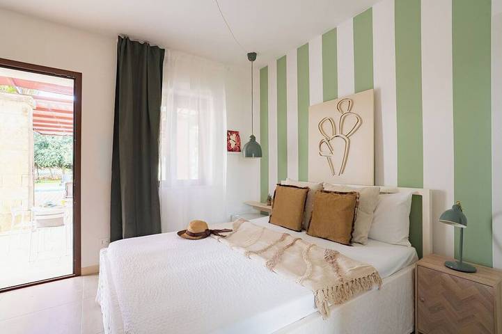 Bellissima villa indipendente per 12 ospiti con A/C, WIFI, piscina privata e TV, vicino Ostuni in Brindisi, Salento