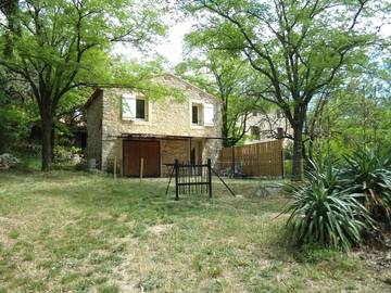 Gîte pour 6 personnes, avec piscine et vue ainsi que jardin et bassin pour enfant à Valflaunès
