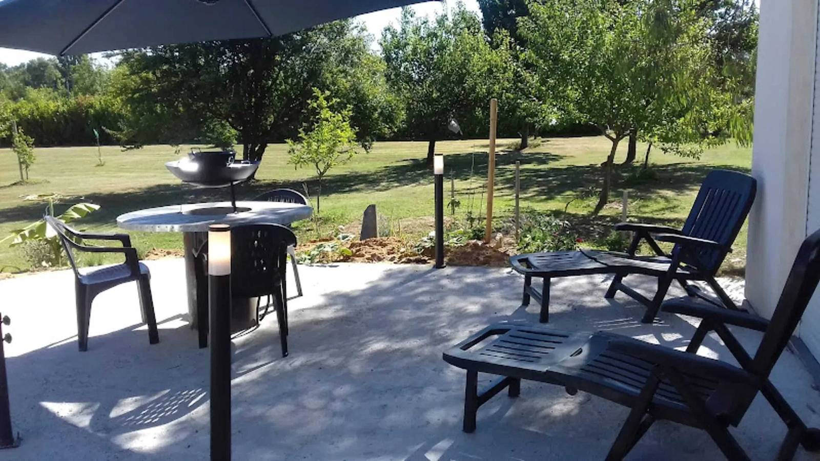 Charmante maison près de Sainte-Gemme avec jardin in Sainte-Gemme, Région de Saintes