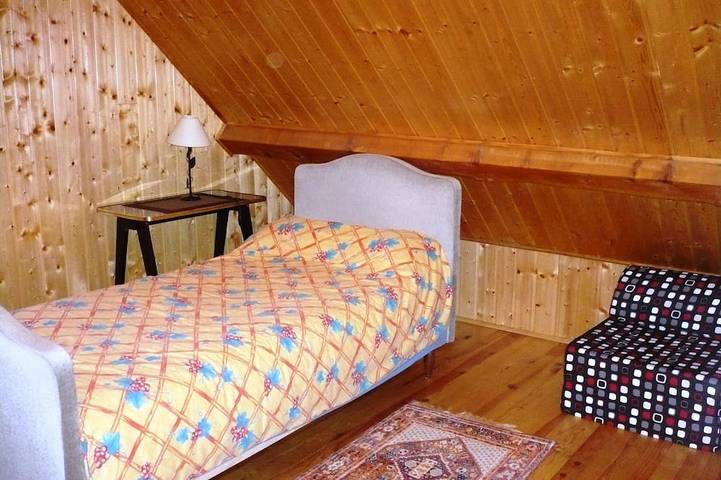 Location de vacances pour 6 personnes, avec terrasse et jardin à Verrières-en-Forez - 4