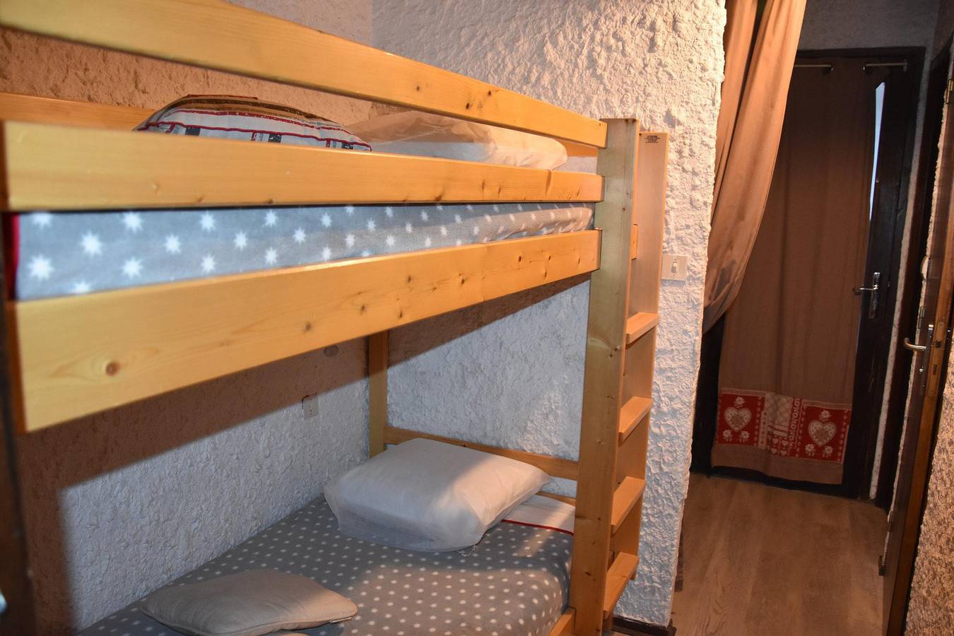 Entire studio, Résidence les Crêtes - Studio 4 people (6) in Pralognan-la-Vanoise, Vanoise National Park