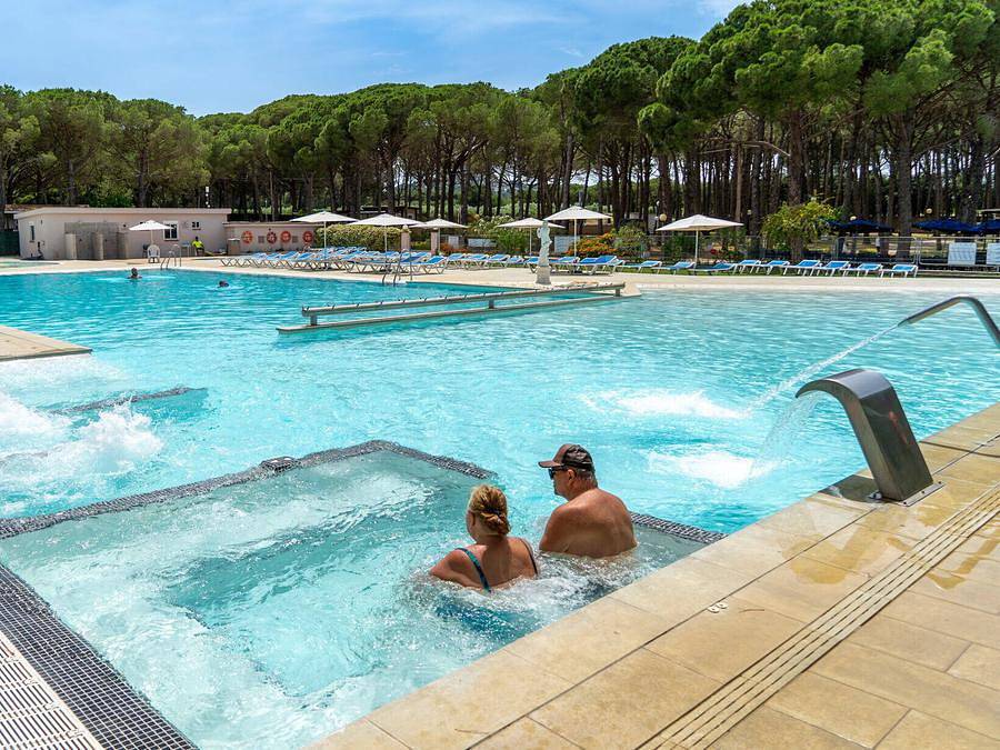 Camping Neptuno  - Mobilhome 4 personas - Confort | 2 Dormitorios | 4 Pers | Terraza elevada | Aire acondicionado in Pals, Costa Brava