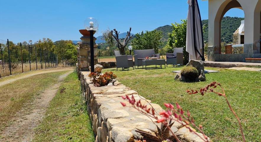 Location de vacances pour 8 personnes, avec jardin et vue, adapté aux familles à Castiadas - 4