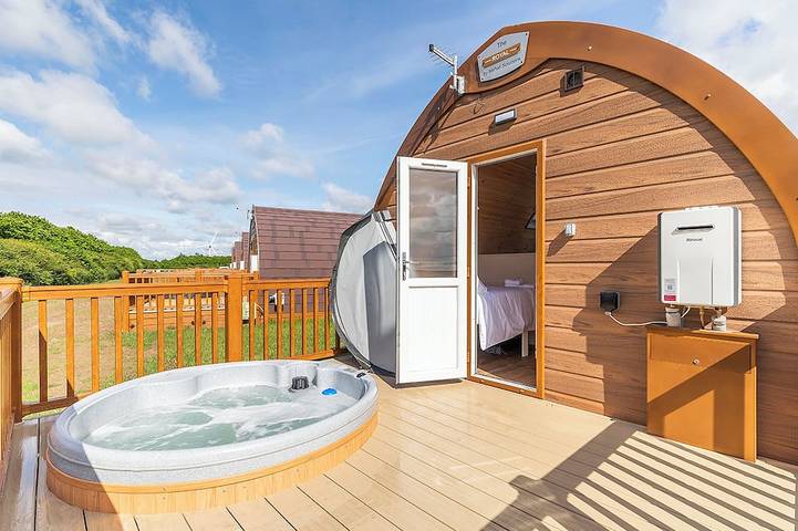 Cottage for 2 people, with hot tub in Yorkshire