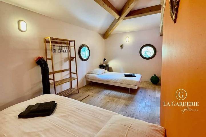 Location de vacances pour 10 personnes, avec piscine à Solliès-Ville - 3