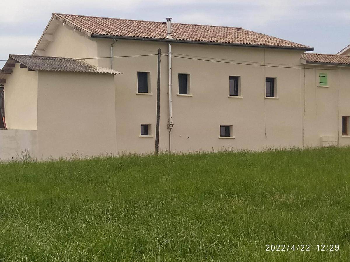Double Room with Balcony in Reventin-Vaugris, Région de Vienne