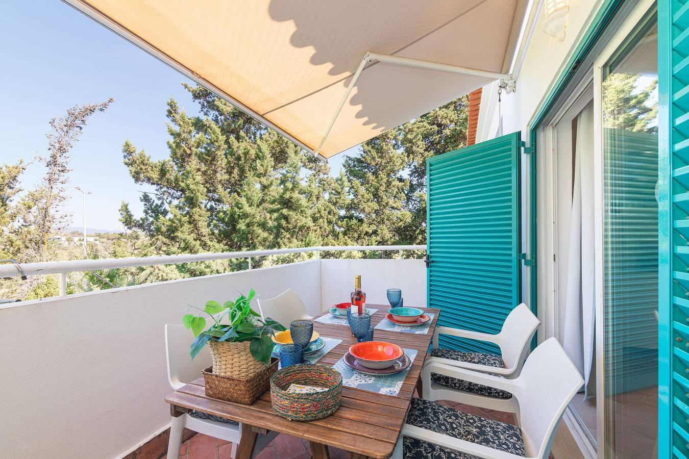 Entire apartment, Blue Escape – Prainha, Alvor with Shared Pool, Garden and Wi-Fi in Praia da Prainha, Alvor