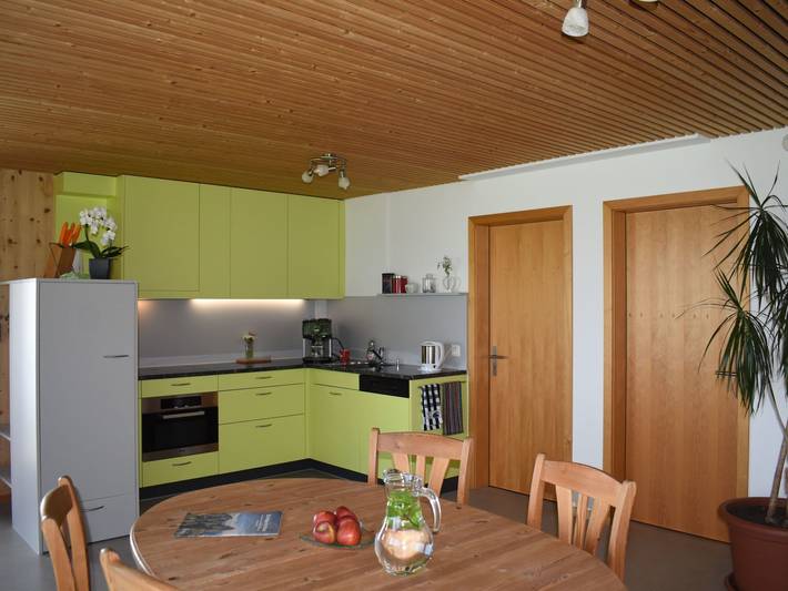 Ferienwohnung für 4 Personen, mit Garten und Ausblick sowie Seeblick