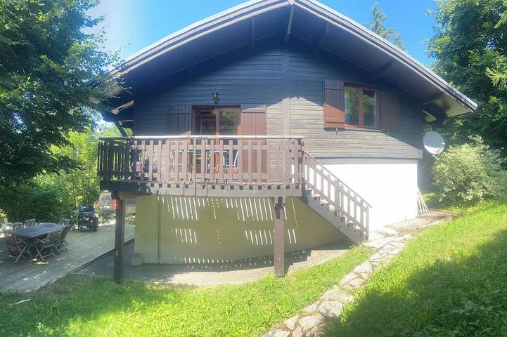 Chalet pour 7 personnes, avec balcon ainsi que jardin et jacuzzi à Villard-de-Lans