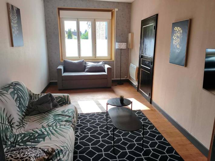 Location de vacances pour 4 personnes, avec terrasse et jardin dans Le Mayet-de-Montagne - 4