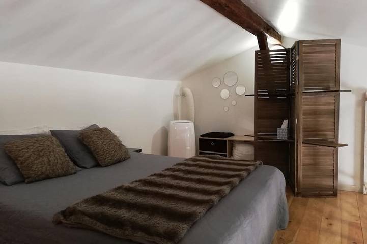 Ganze Wohnung, Cocooning Atmosphäre im historischen Zentrum in Montauban, Tarn-et-Garonne