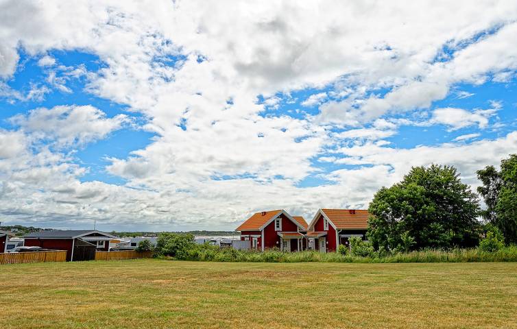 Ferienhaus für 3 Personen, mit Garten und Terrasse sowie Pool - 1
