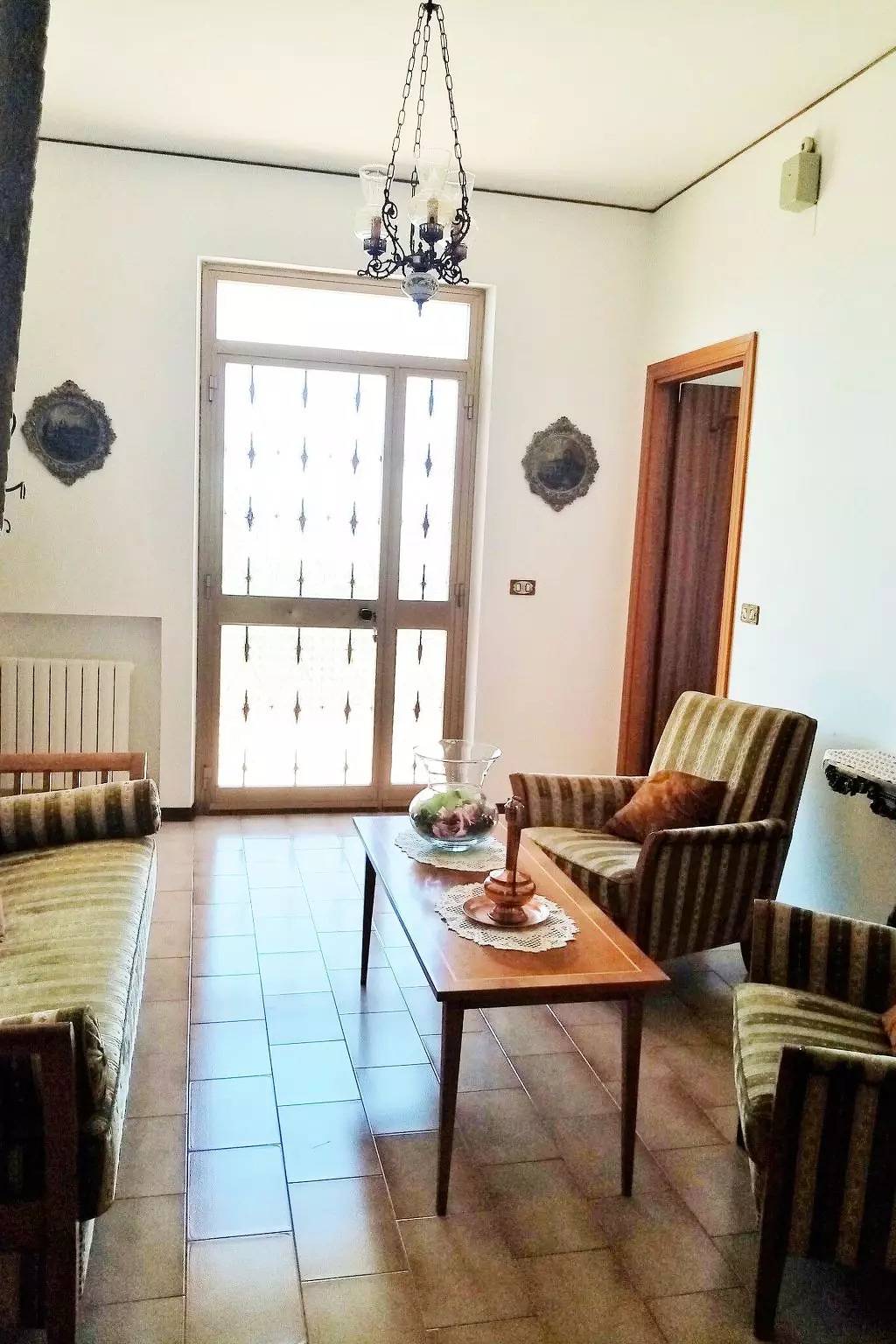 Casa 6 Persone in Mosciano Sant'Angelo, Costa Adriatica Abruzzo