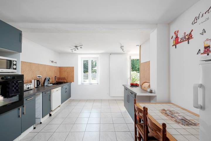 Le Verdier - Charmante maison pour 10 avec jardin in Peschadoires, Région de Thiers