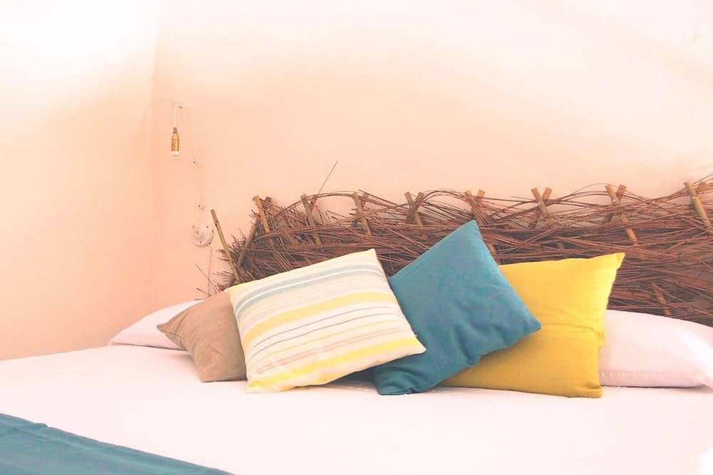 Chibedda Lia - Like a young girl with a beautiful pearl face. in Aci Trezza, Aci Castello