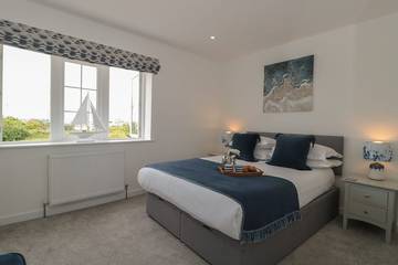 Cottage for 6 People in Poole, Poole Harbour, Photo 1