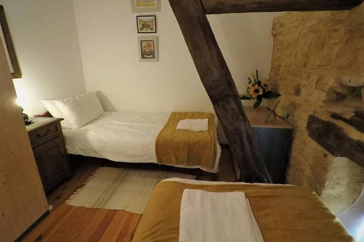 Location de vacances pour 6 personnes, avec Terrasse ainsi que Jardin et Piscine à Frayssinet-le-Gélat - 4