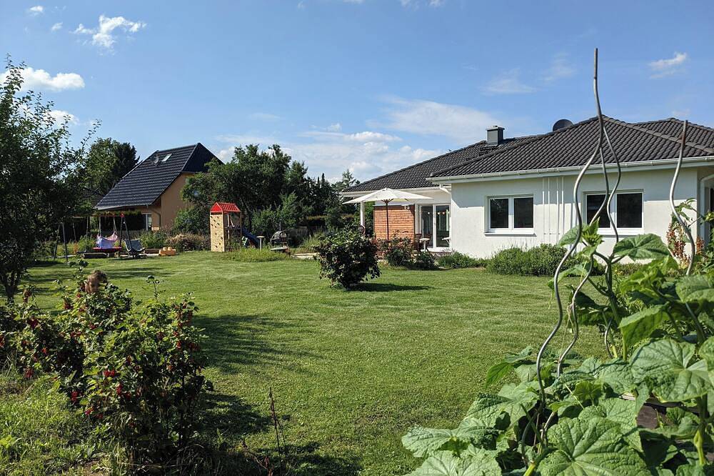 165m ² Villa auf 1200 m² - Relaxation im Natur - 15 Minuten von Berlin entfernt in Brieselang, Havelland