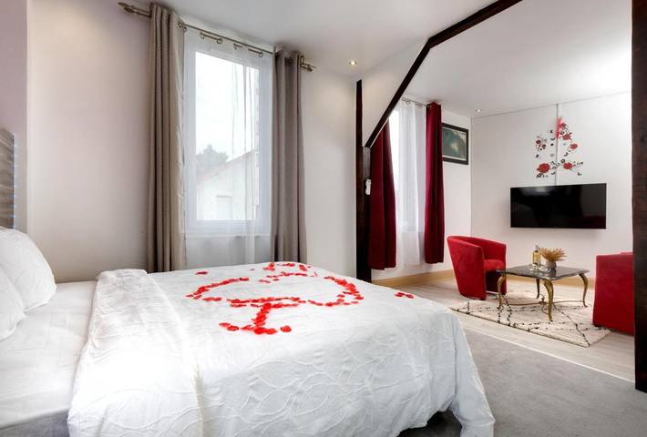 Chambre d’hôte pour 2 personnes, avec piscine ainsi que terrasse et jardin