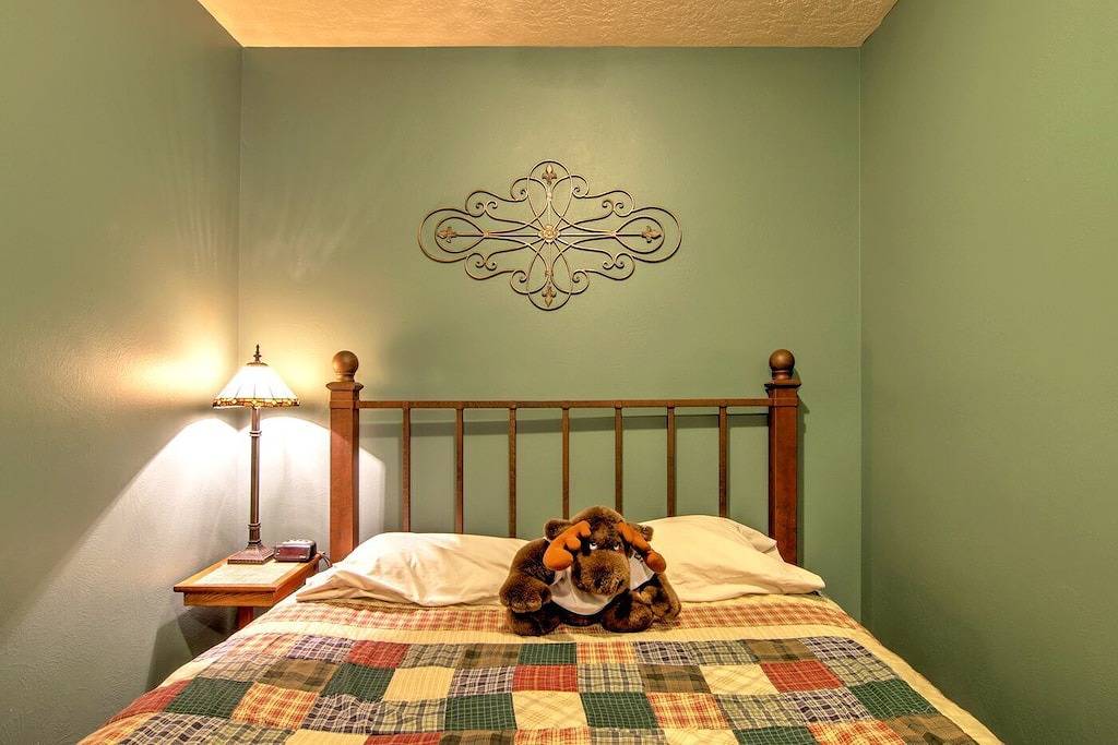 Wannabee Moose Lodge in Black Hills