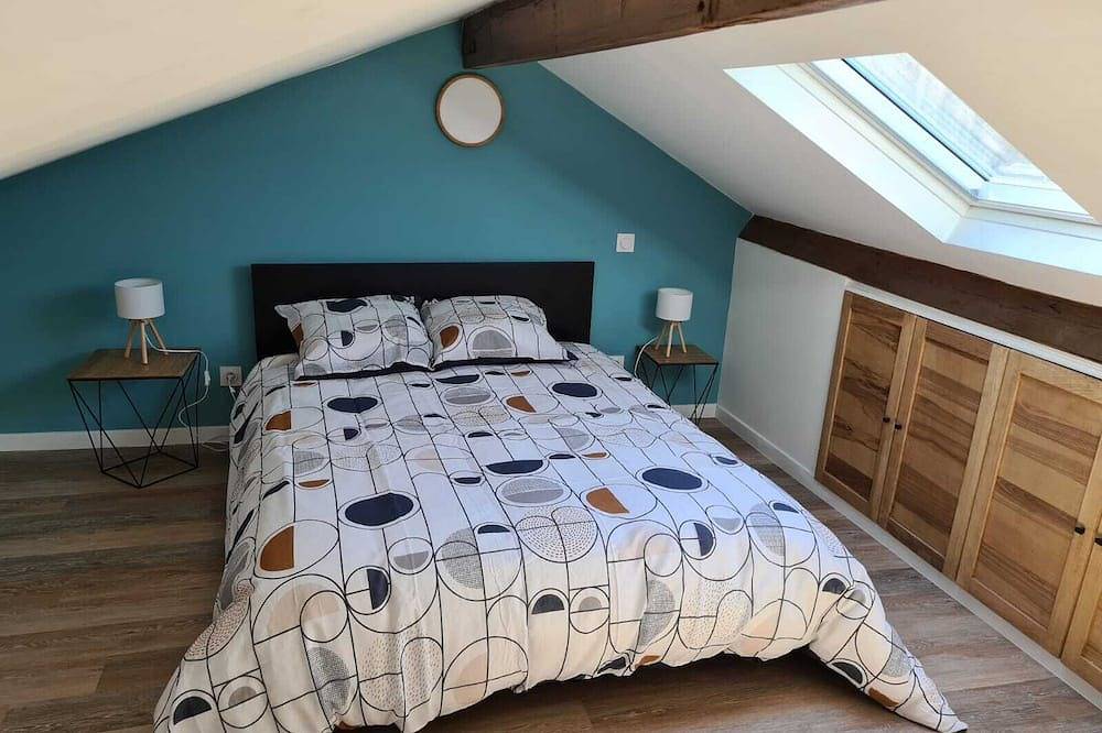 Entire apartment, Spacious attic duplex in Saint-Germain-en-Laye, Yvelines