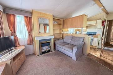 Glamping for 8 People in Hunstanton, Norfolk, Photo 3