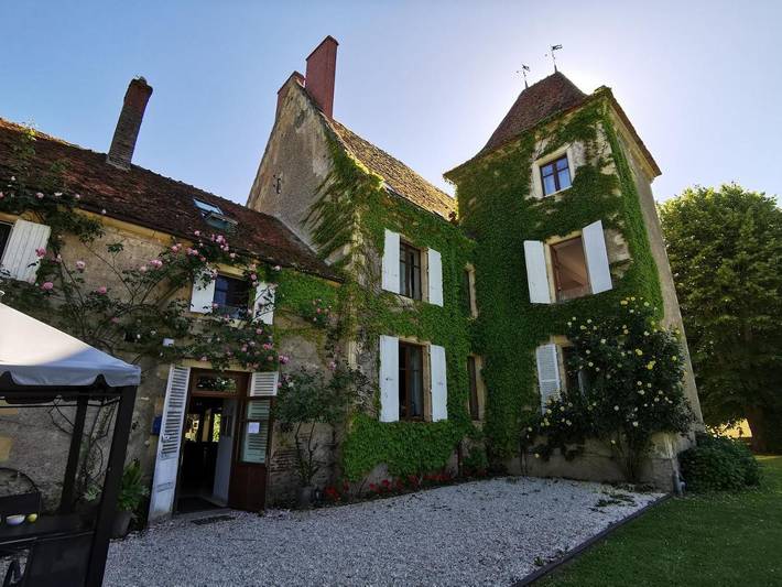 Chambre d’hôte pour 2 personnes, avec piscine et jardin à Saincaize-Meauce - 2